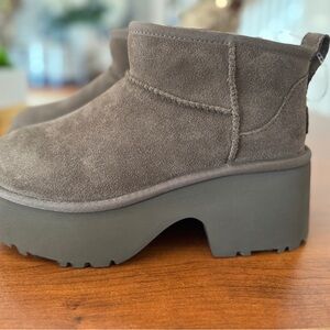 UGG Classic Ultra Mini New Heights Brown Suede Platform Boots 7